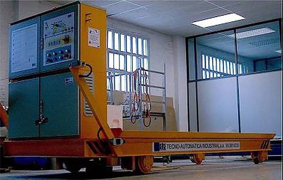 Véhicules à Guidage Automatique (AGV) pour le Transport Industriel